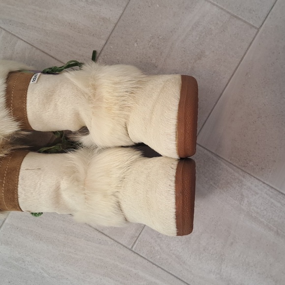Dalbello Women's Goat Hair Boots in white - Picture 12 of 13